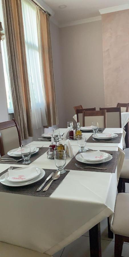 Hotel Prestige Струга Экстерьер фото